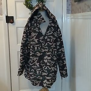 CW Classics 2X camo hooded winter coat